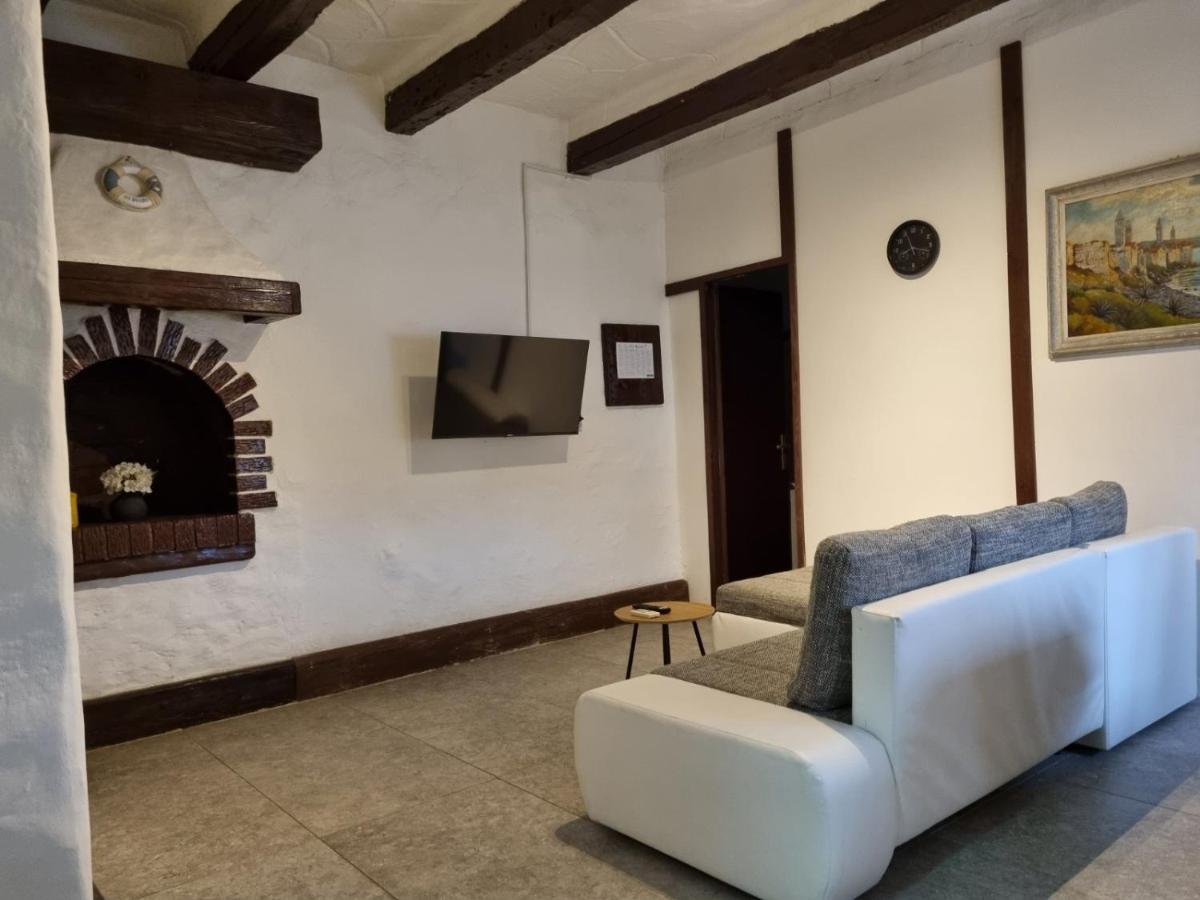 Apartment Rino Rijeka Bagian luar foto